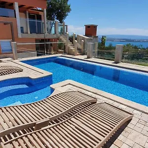 https://villa-lkl.splithotels.org